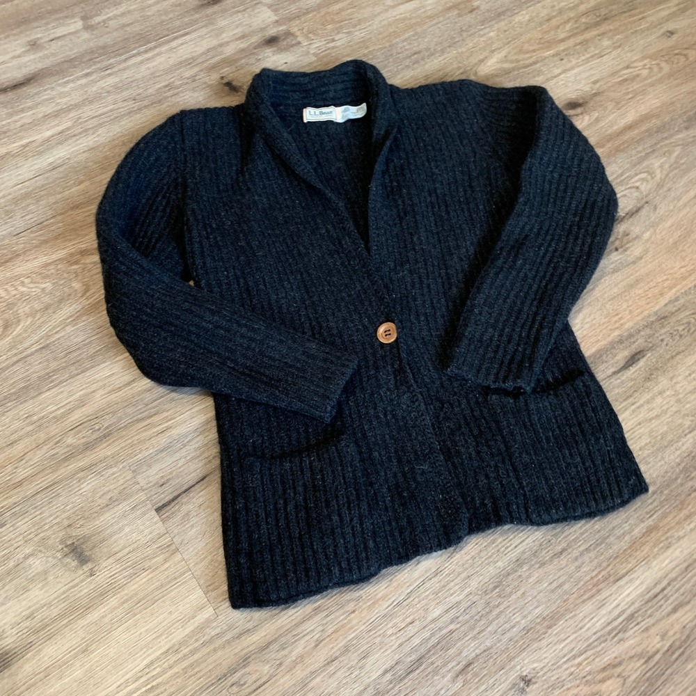 Vintage 1980s LL Bean Pure Shetland Wool Cardigan Sweater Black Shawl Small